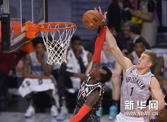 通过中锋群 通过中锋群