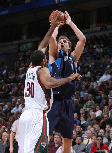 赛季中提供 赛季中提供